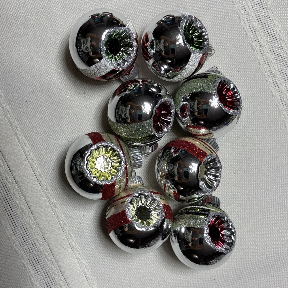 Vtg Lot Of 8 Shiny Brite Center Indent Christmas Ornaments Green Red Mercury